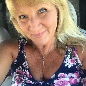 Meet your Posher, Janese